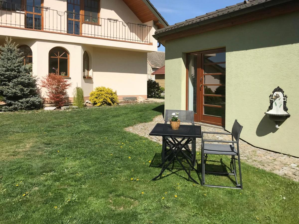 شقة Hluboká nad Vltavou  في Apartman Hosin المظهر الخارجي الصورة